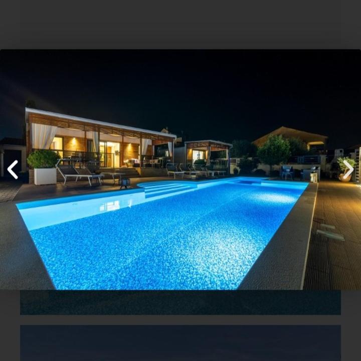 Tomica Apartments With Pool Biograd Na Moru Ngoại thất bức ảnh