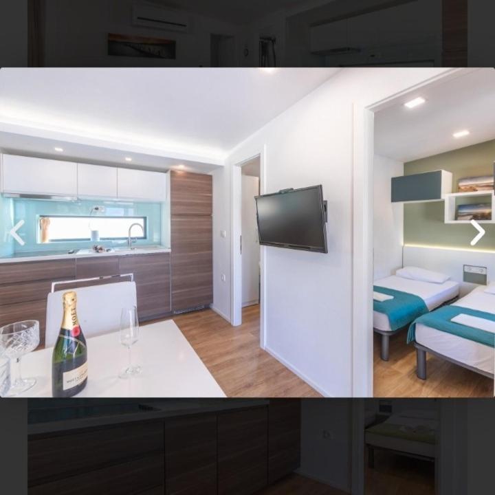 Tomica Apartments With Pool Biograd Na Moru Ngoại thất bức ảnh