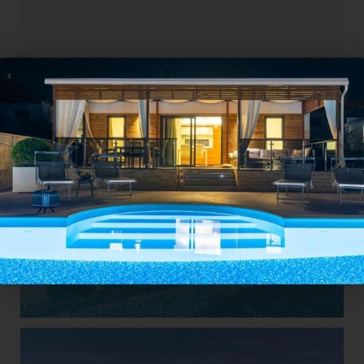 Tomica Apartments With Pool Biograd Na Moru Ngoại thất bức ảnh