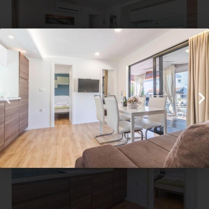 Tomica Apartments With Pool Biograd Na Moru Ngoại thất bức ảnh