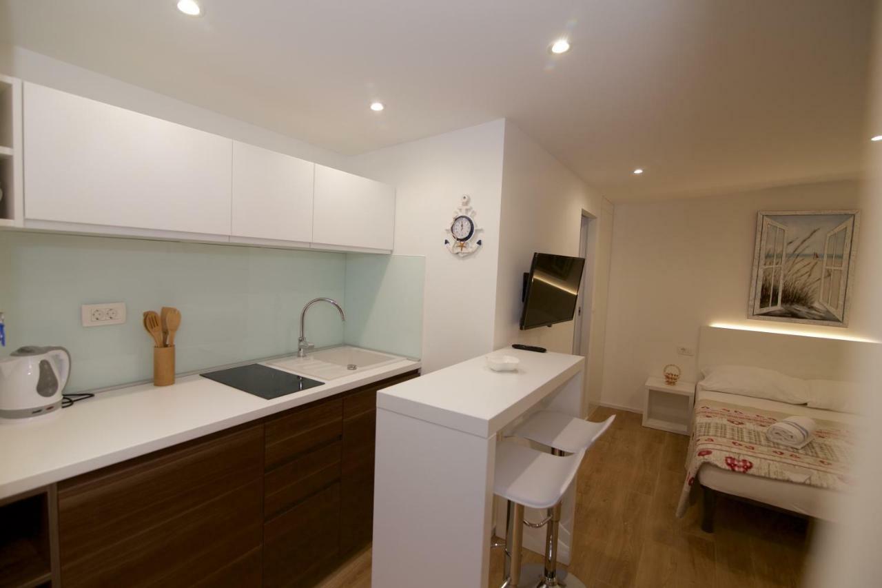 Tomica Apartments With Pool Biograd Na Moru Ngoại thất bức ảnh